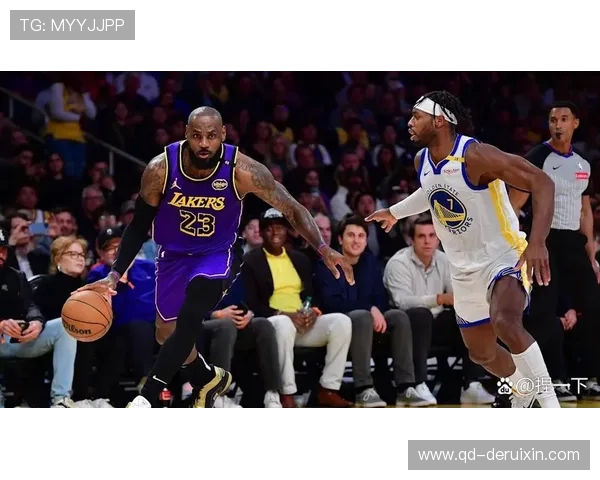 詹姆斯复出领衔湖人迎战勇士 勇士三巨头能否抗衡湖人新阵容